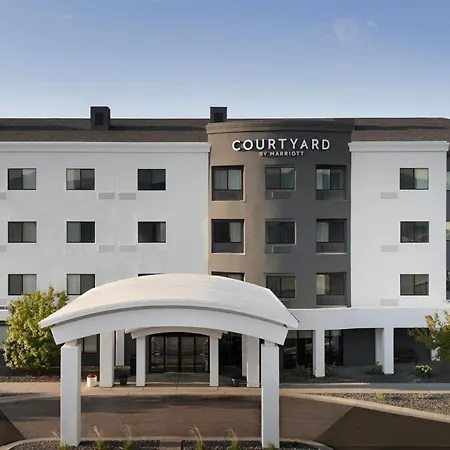 Courtyard Casper