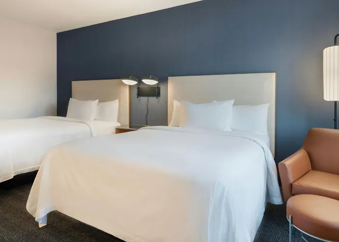Courtyard Hotel 3*