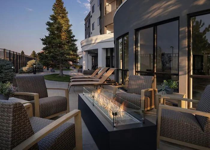 Hotel Courtyard 3*