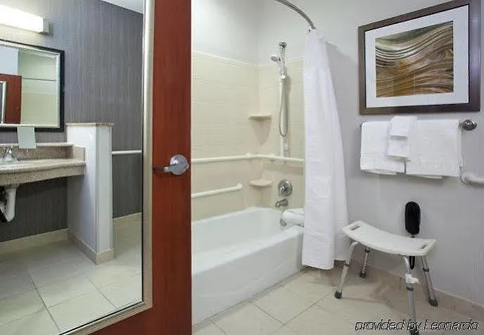 Courtyard Hotel 3*